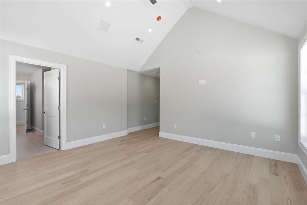 66 Parish Road # 4r Property Photo 22