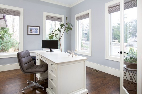 1580 Beacon St # 1580 Property Photo 2
