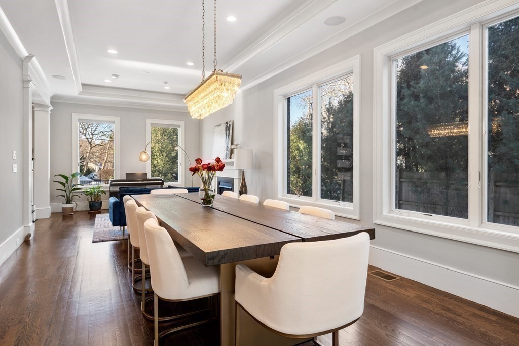 1580 Beacon St # 1580 Property Photo 6