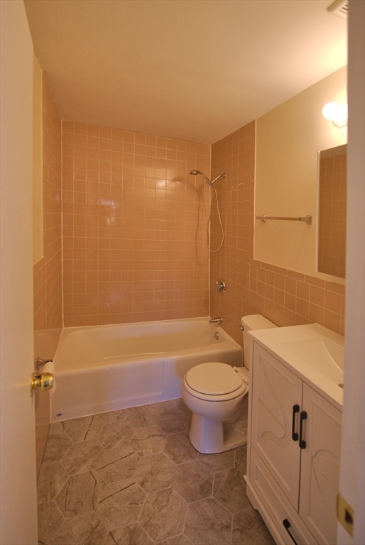 180 Main Street # 29 Property Photo 7