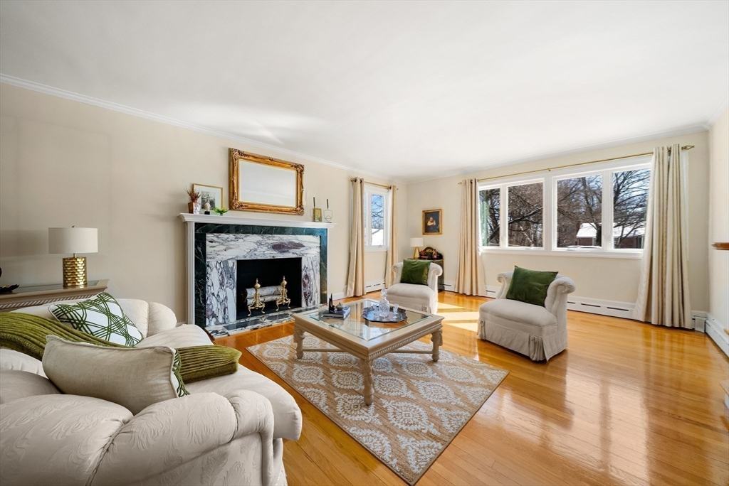 384 Brighton Street Property Photo 2