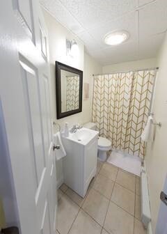 302 Newbury # 7 Property Photo 5