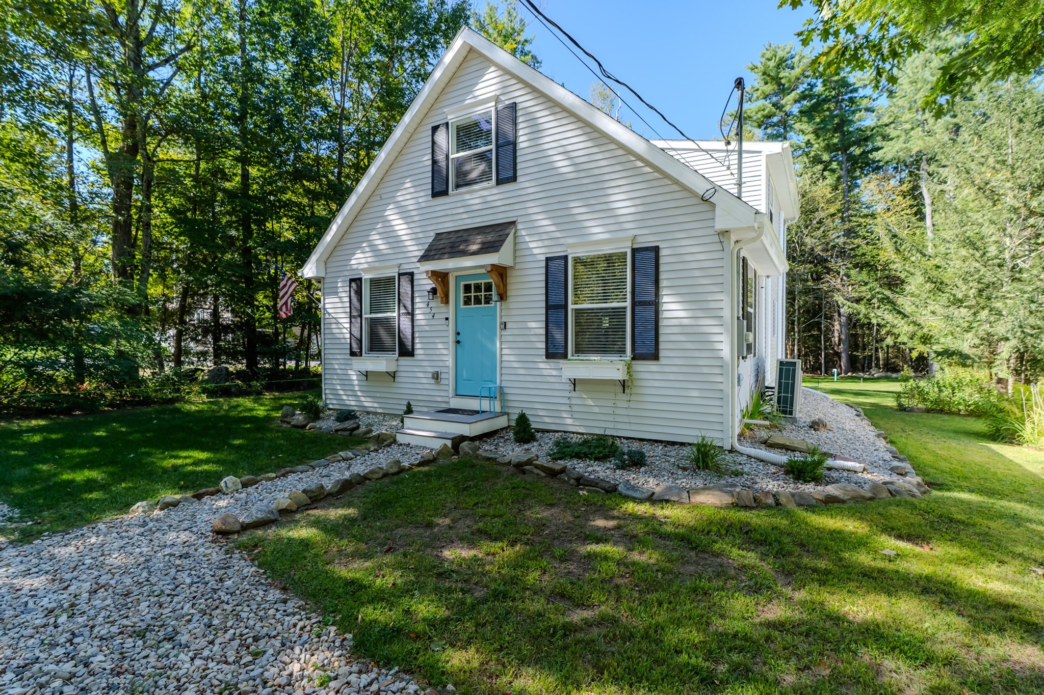 454 Pine Rd Property Photo 4