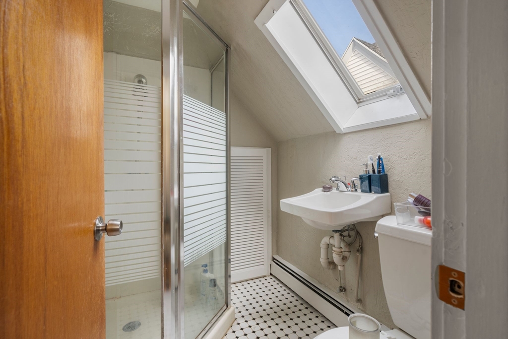 304 Shirley Street Property Photo 18