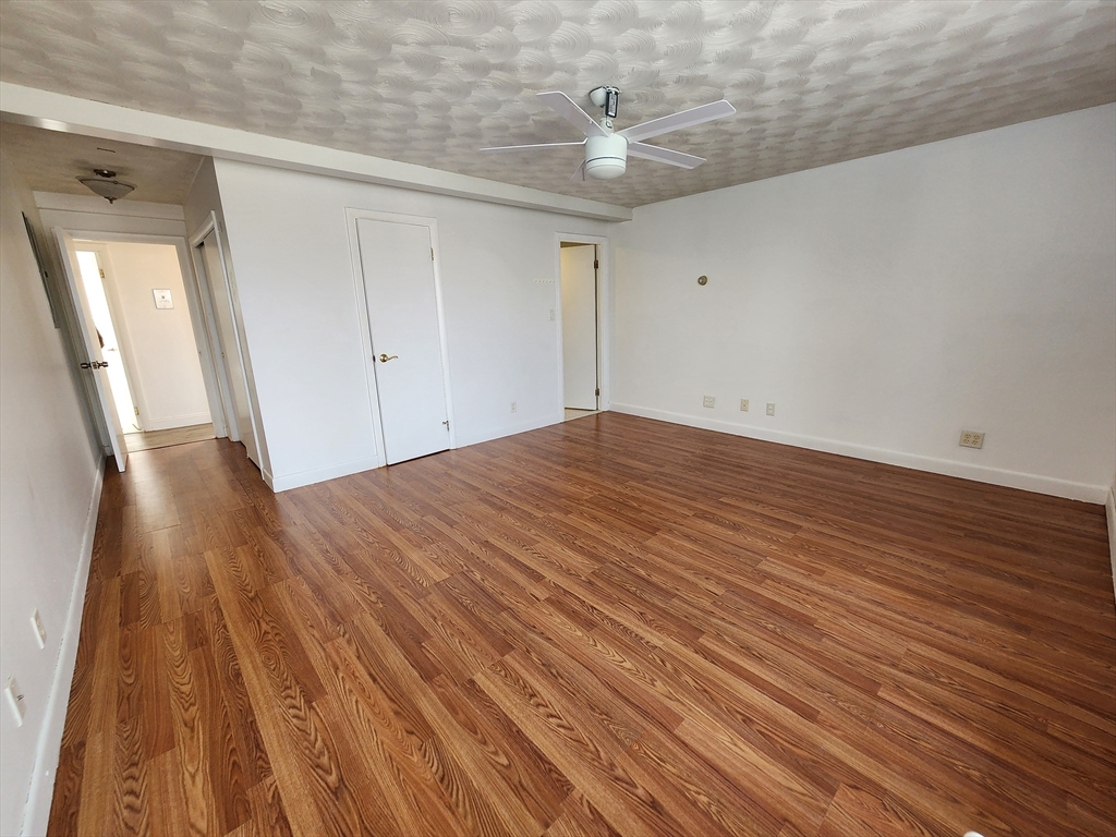 3 Longwood Drive # 107 Property Photo 12
