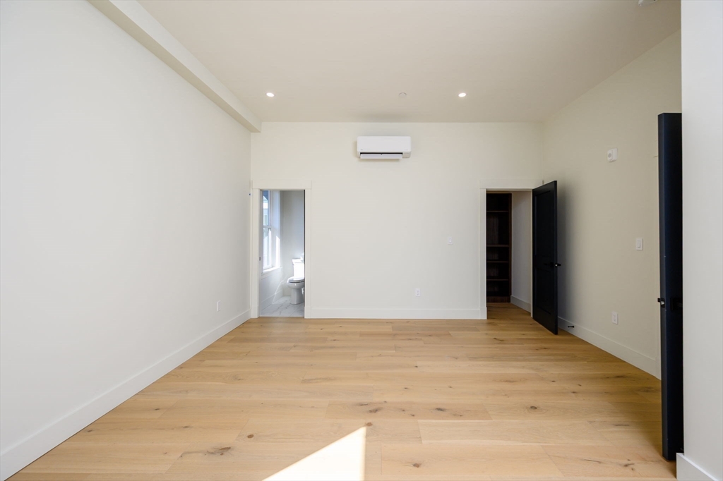 21 Tanglewood Road # 2 Property Photo 14