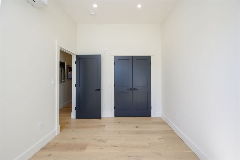 21 Tanglewood Road # 2 Property Photo 18