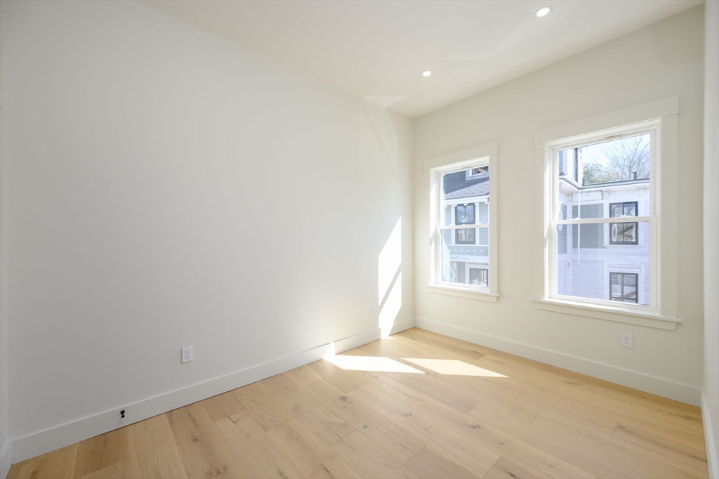 21 Tanglewood Road # 2 Property Photo 19