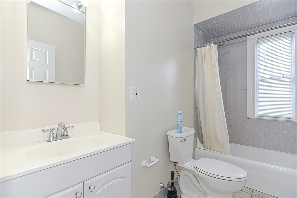 108 Beacon St # 1 Property Photo 9