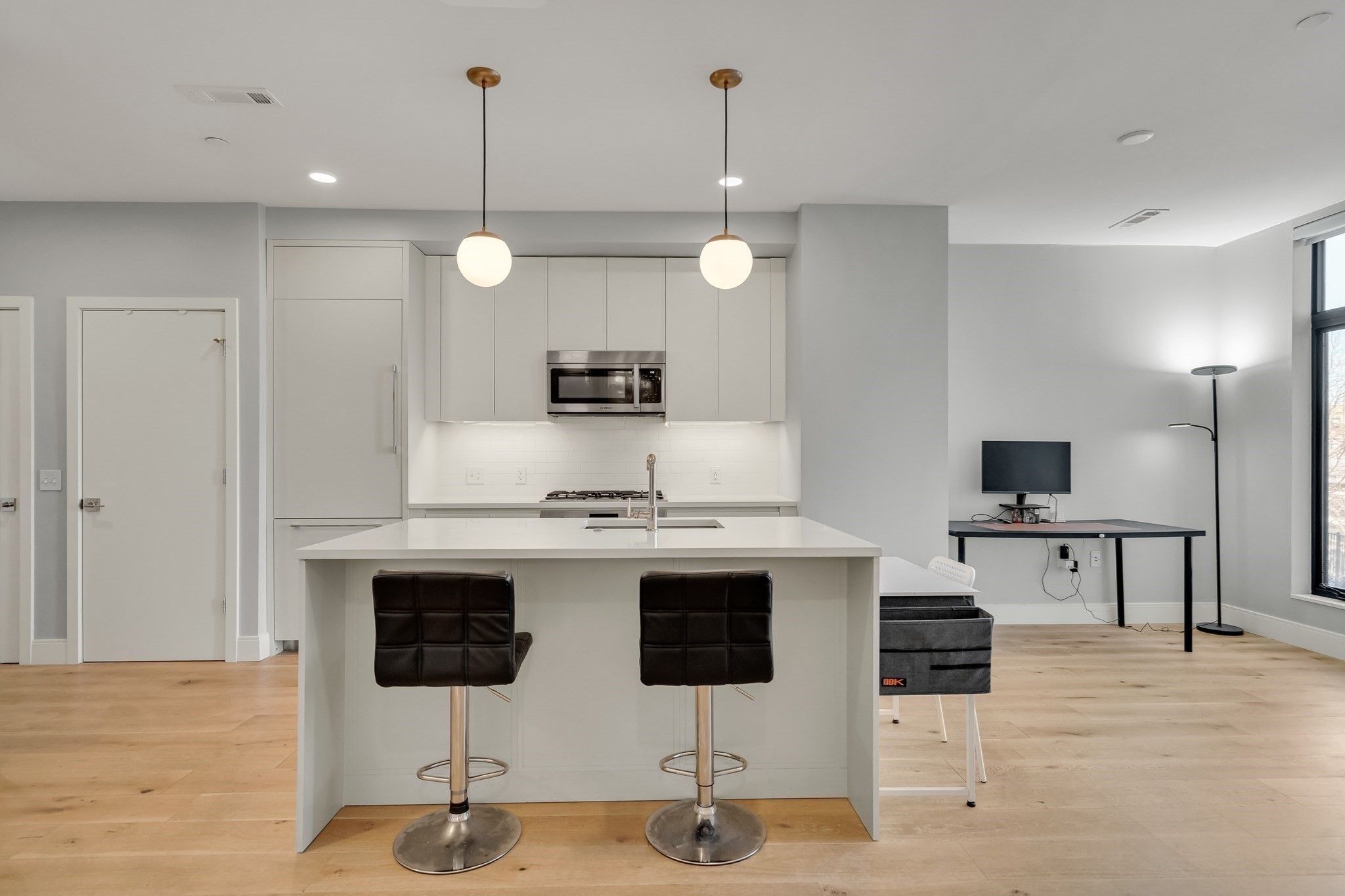 191 Washington Steet # 421 Property Photo 6