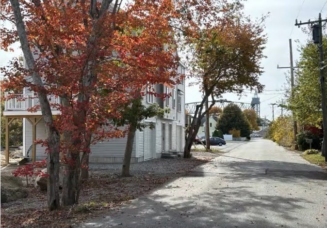 46 Holt Rd # A Property Photo 5