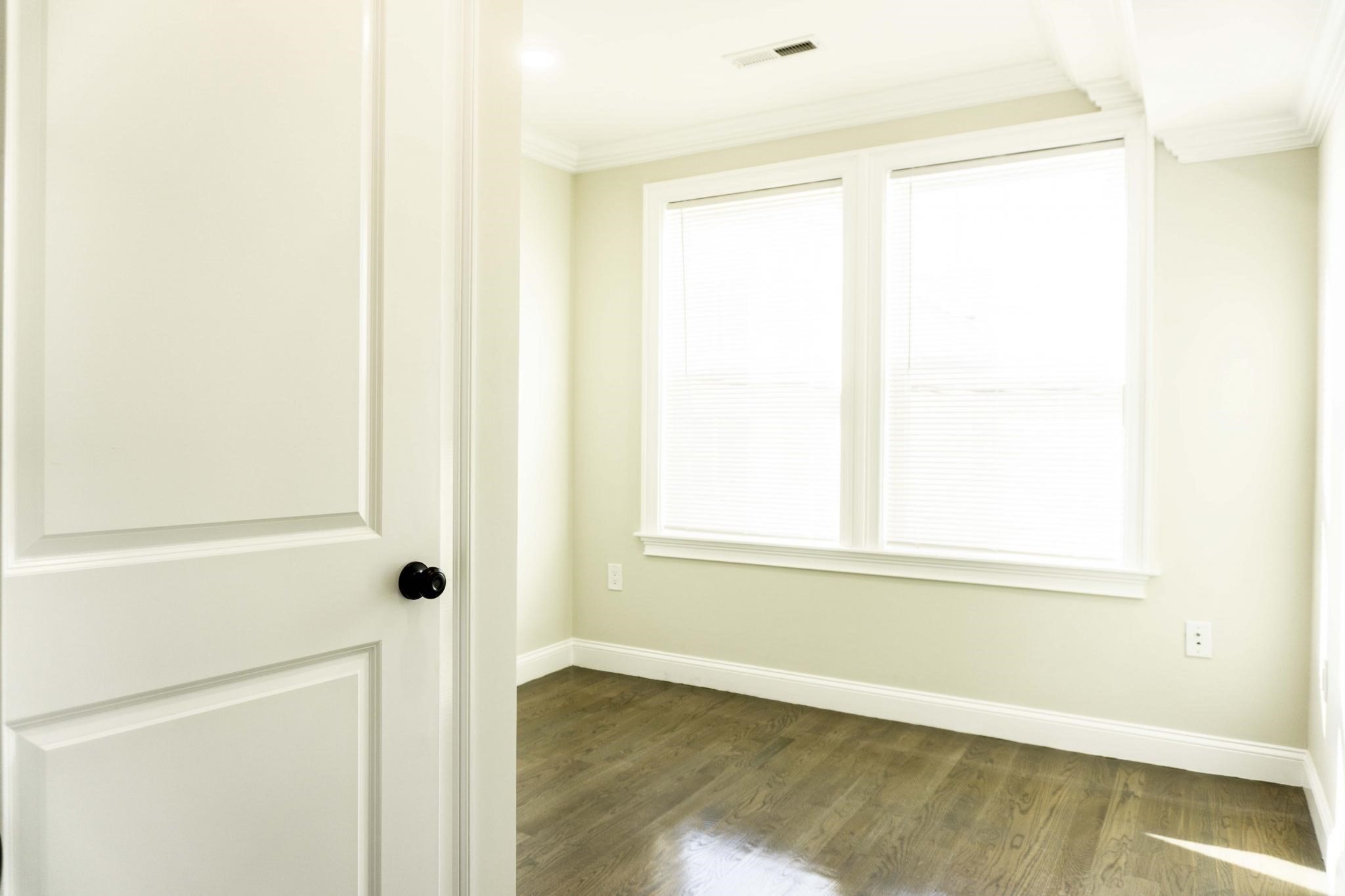 2017 Commonwealth Ave # 6 Property Photo 2