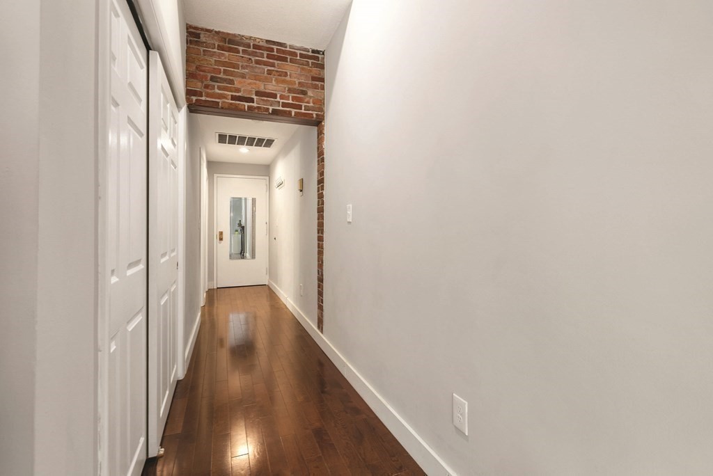 160 Commonwealth # 210 Property Photo 7
