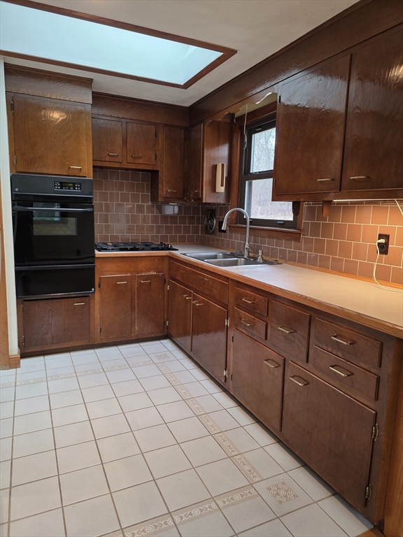 17 Maud Graham Circle Property Photo 6