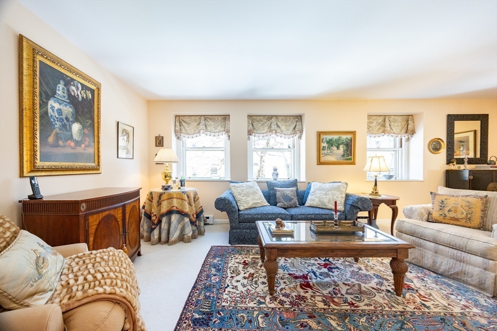75 Glen Rd # B4 Property Photo 6