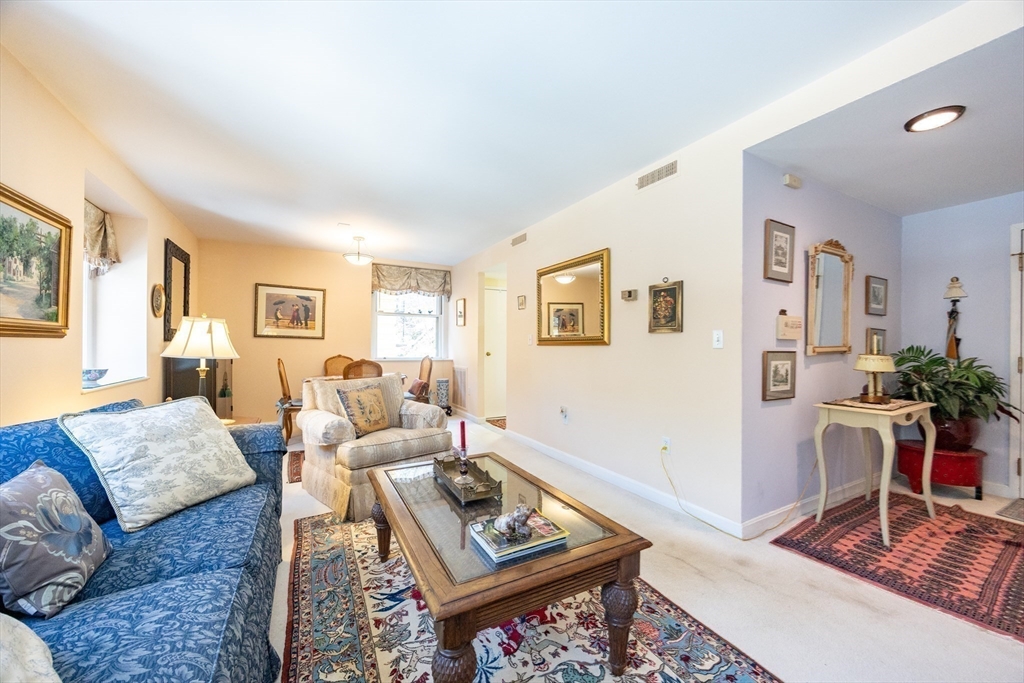 75 Glen Rd # B4 Property Photo 7