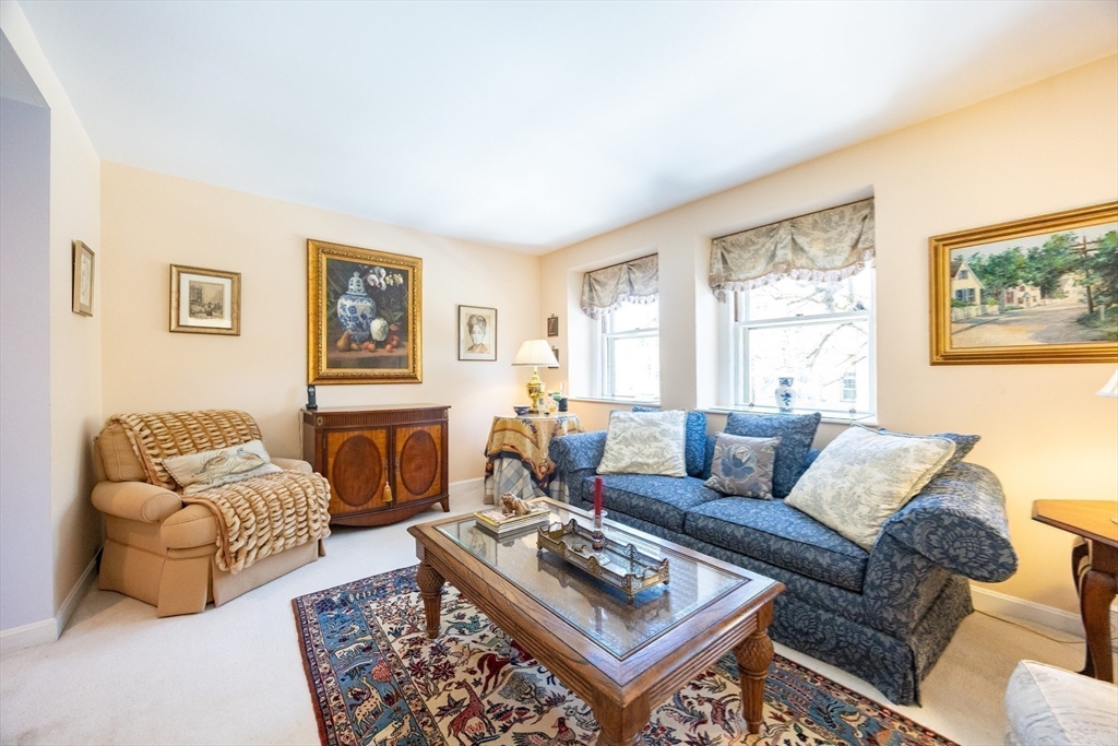 75 Glen Rd # B4 Property Photo 22
