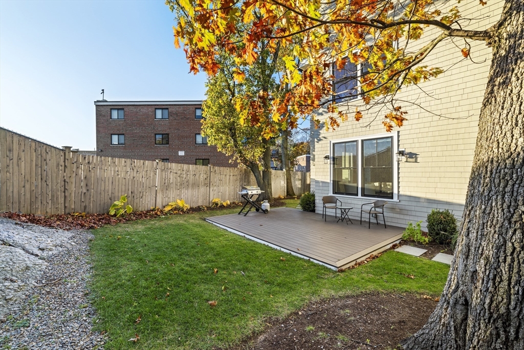24 Selkirk # 4 Property Photo 18