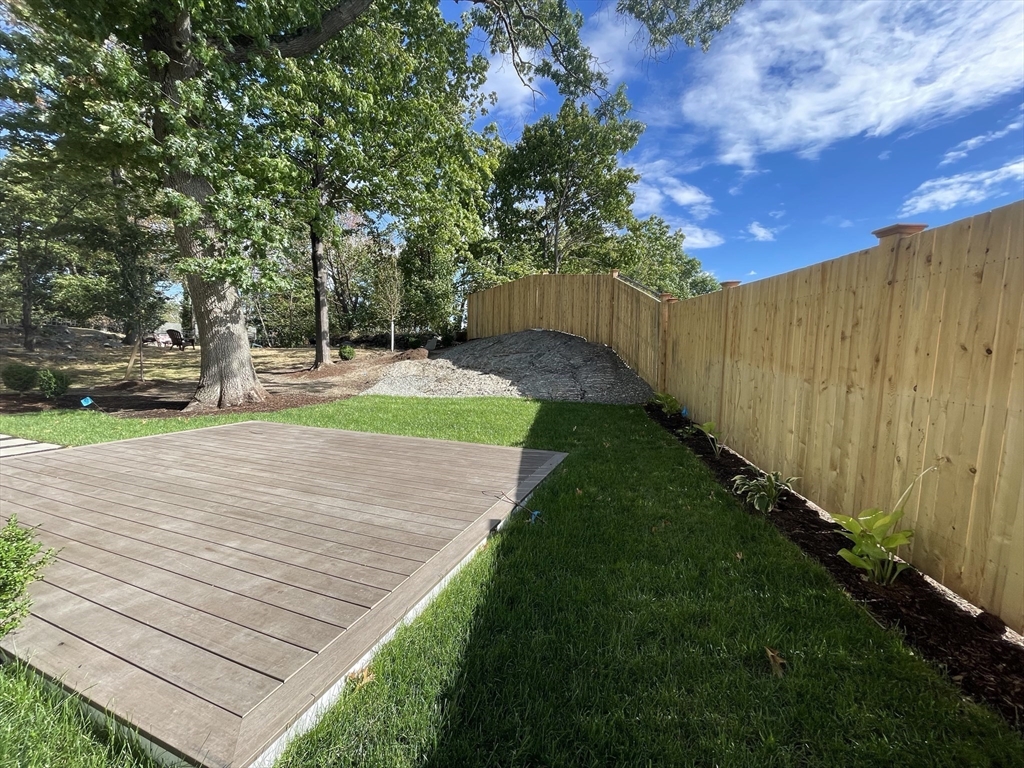 24 Selkirk # 4 Property Photo 19