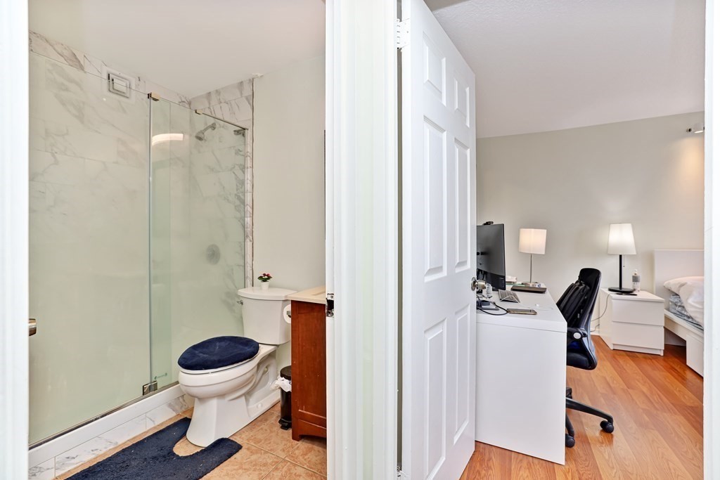 44 Washington St # 801 Property Photo 3
