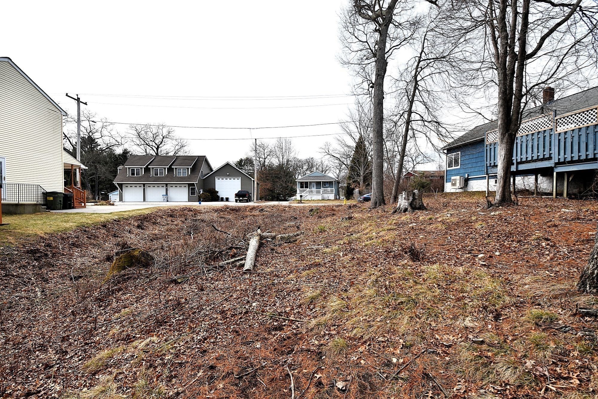 16 Black Point Rd Property Photo 6