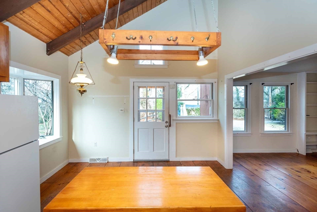 17 Chapman La Property Photo 10