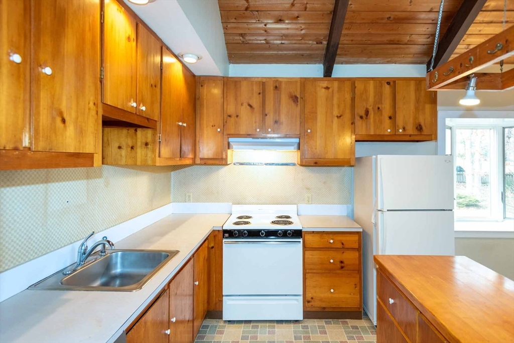 17 Chapman La Property Photo 11