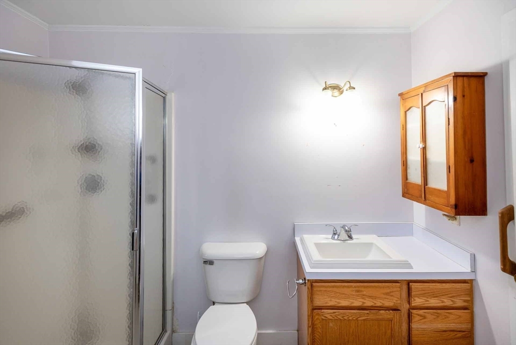 17 Chapman La Property Photo 15