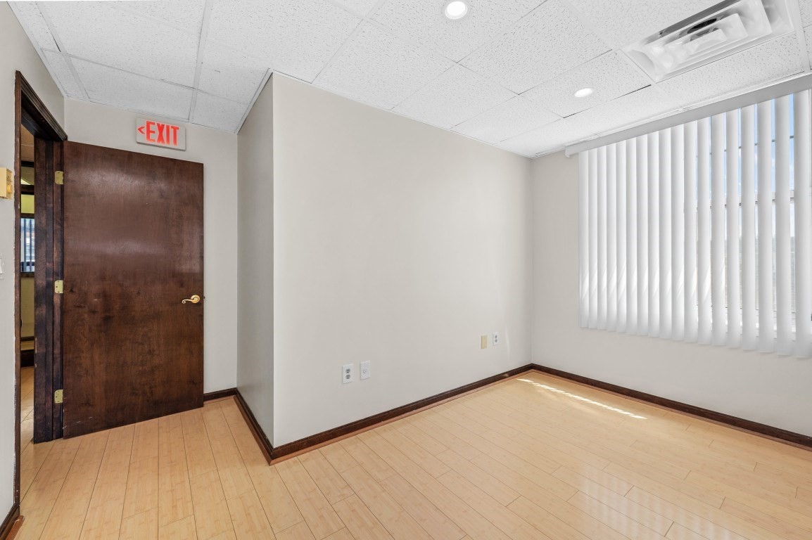 459 Broadway Property Photo 17
