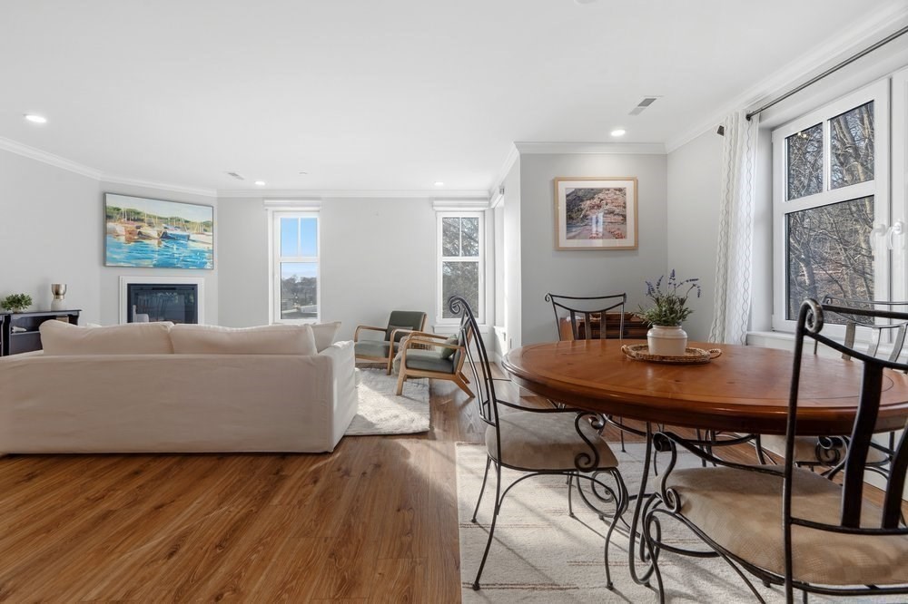 1721 Centre St # 304 Property Photo 14