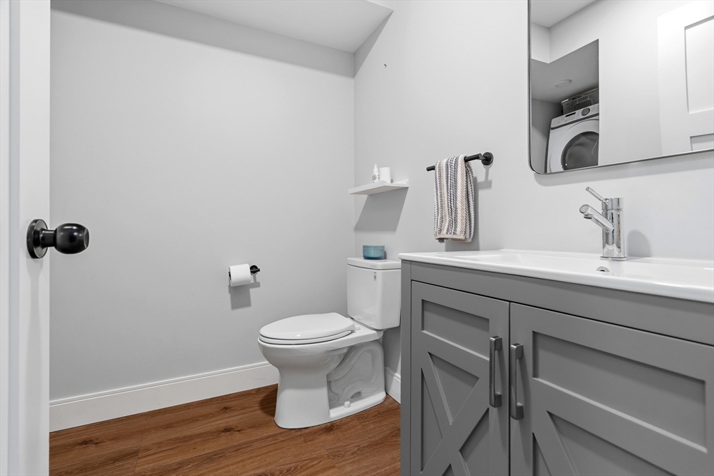 1721 Centre St # 304 Property Photo 27