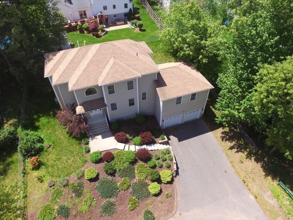 136 Thompkins Avenue Property Photo 7