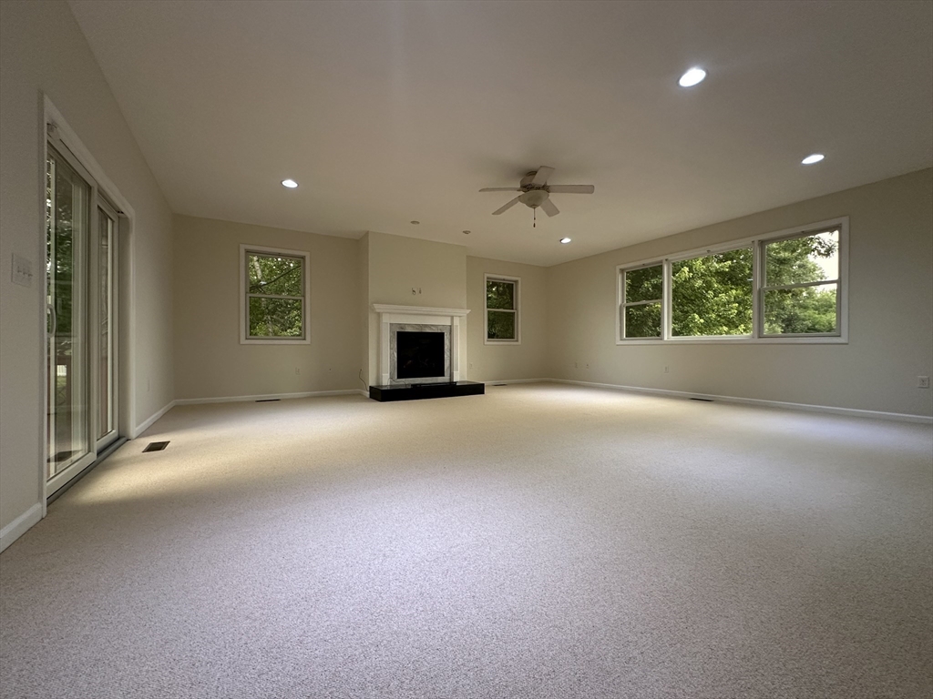 136 Thompkins Avenue Property Photo 15