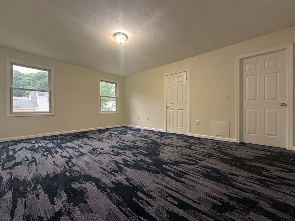 136 Thompkins Avenue Property Photo 16