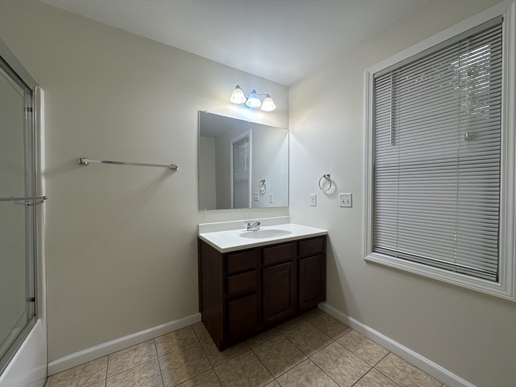 136 Thompkins Avenue Property Photo 21