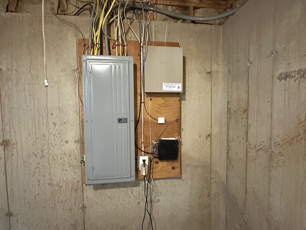 136 Thompkins Avenue Property Photo 27