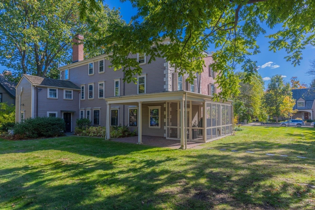 159 Brattle Street Property Photo 4