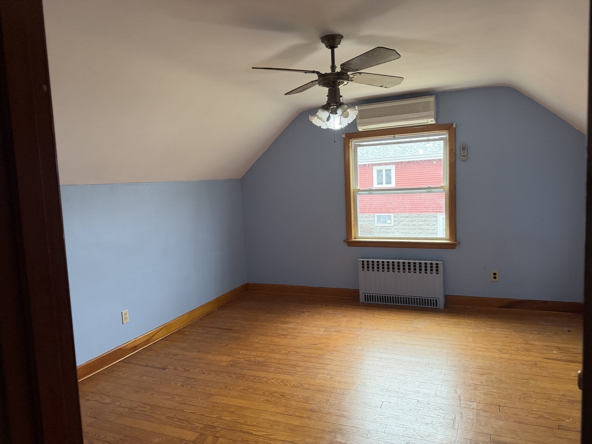 30 Gray St Property Photo 23