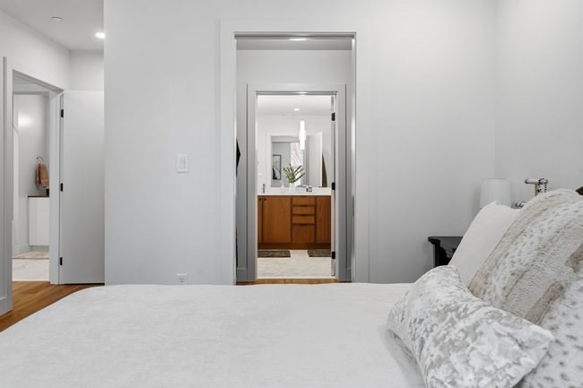 566 Columbus Ave # 103 Property Photo 10