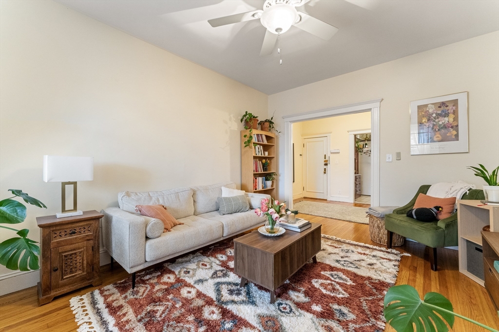 238 S Huntington Ave # 5 Property Photo 3