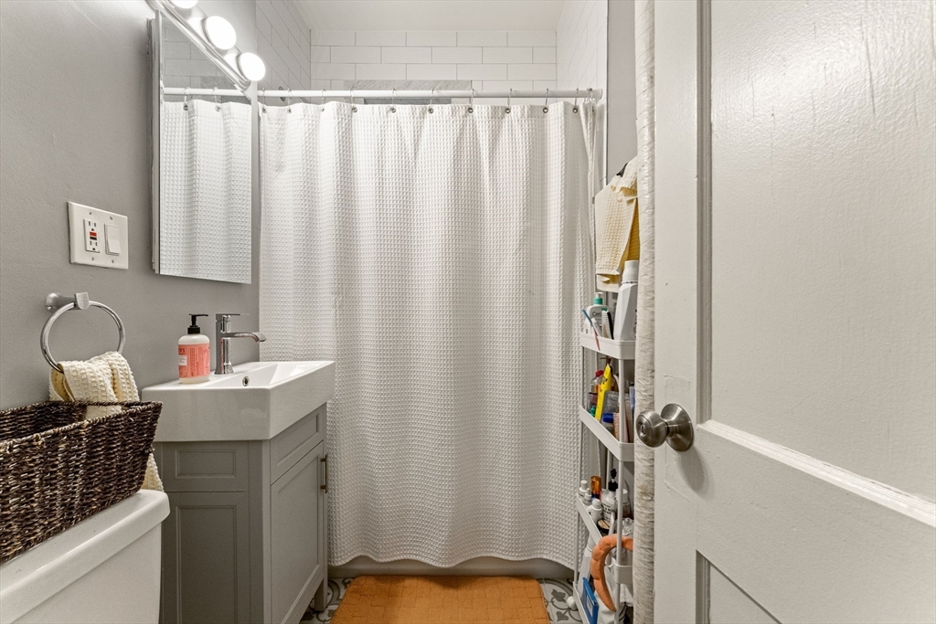 238 S Huntington Ave # 5 Property Photo 15