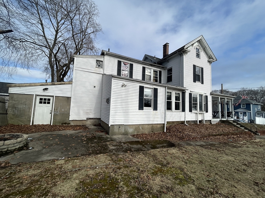 105 Oakdale Ave Property Photo 4