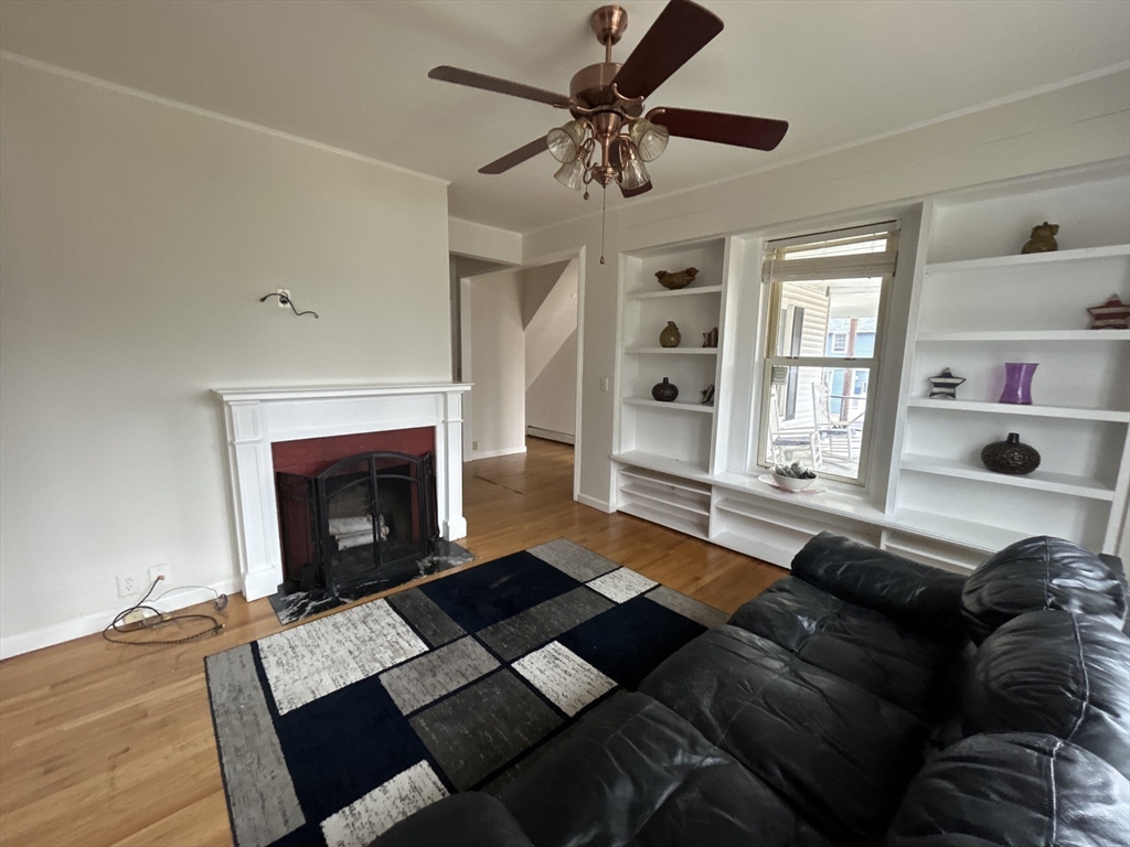 105 Oakdale Ave Property Photo 13