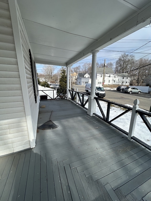 105 Oakdale Ave Property Photo 22