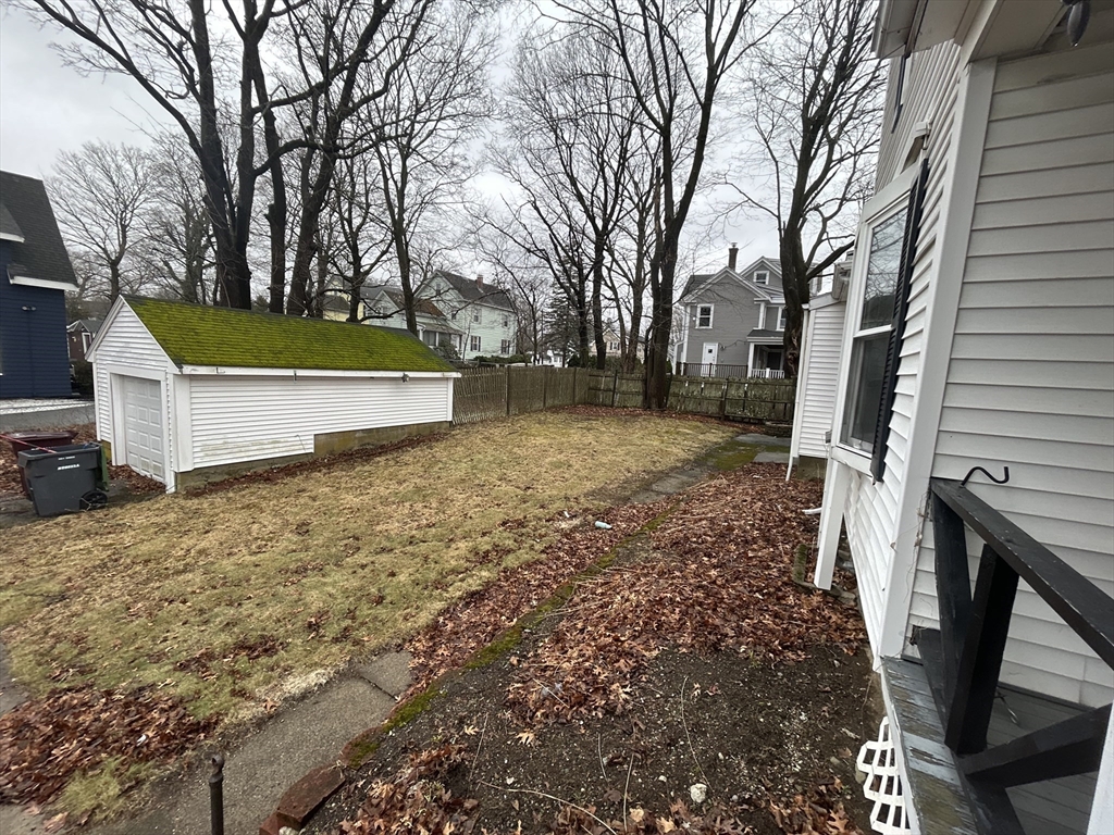 105 Oakdale Ave Property Photo 23