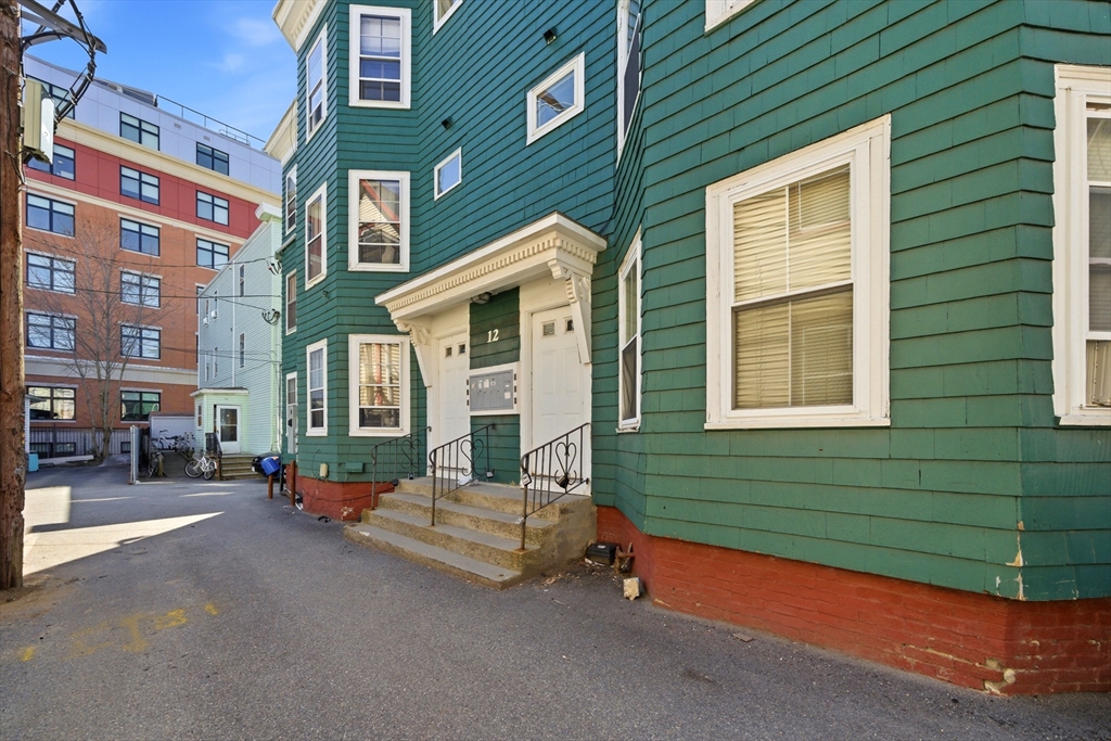 12 Kilby St # 3l Property Photo 17