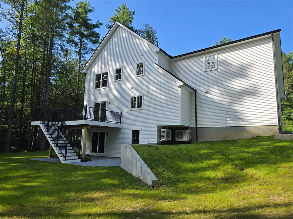 2930 Shelburne Falls Rd Property Photo 4