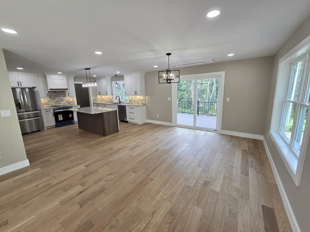 2930 Shelburne Falls Rd Property Photo 10