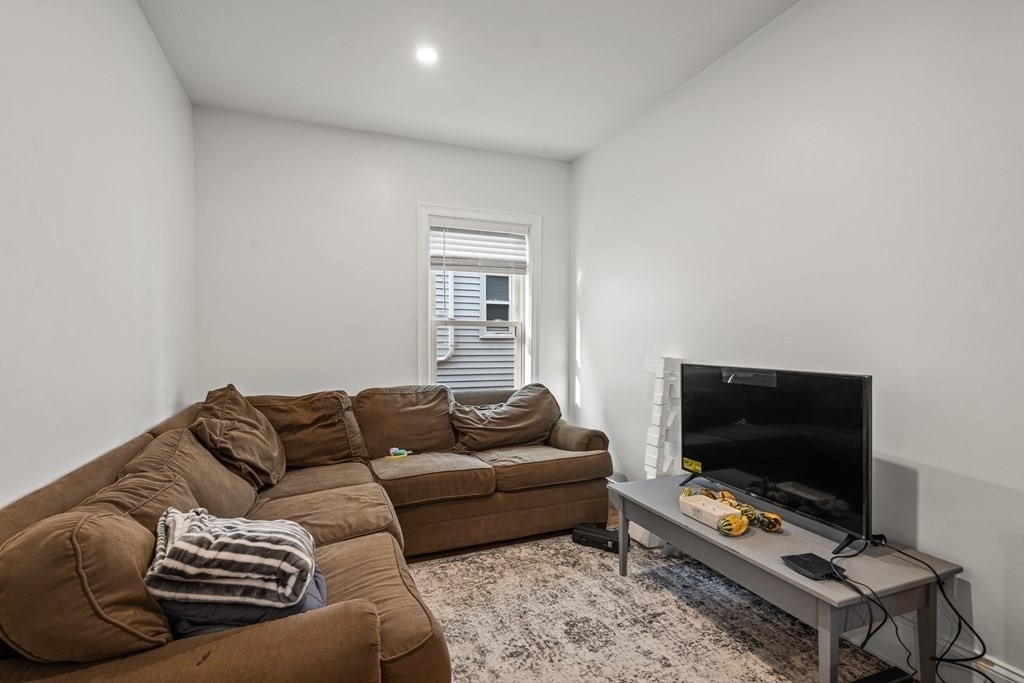 55 Saxton Street # 1 Property Photo 10