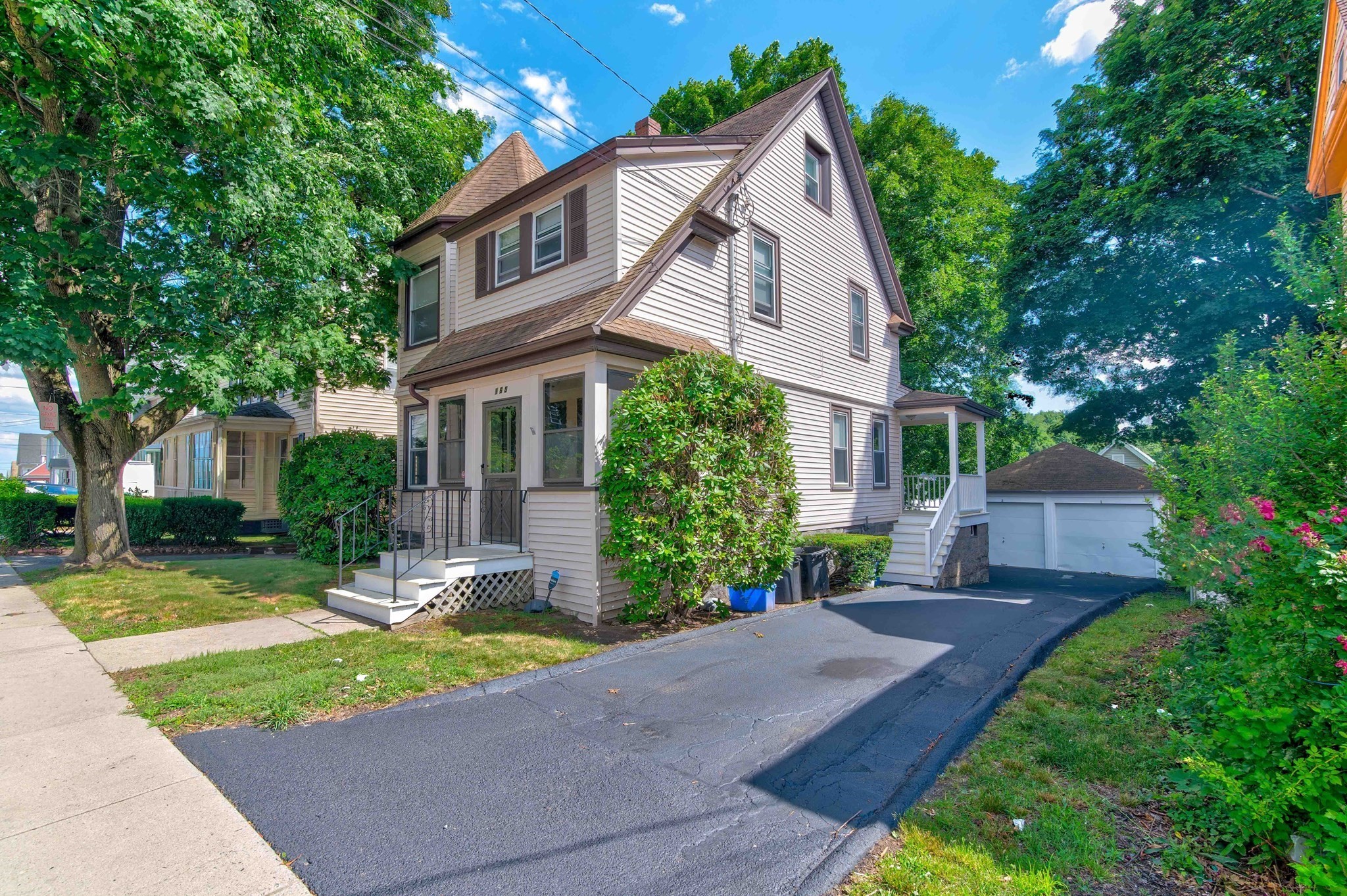 165 Whitwell St Property Photo 1